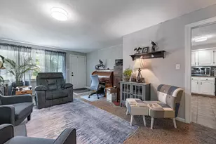 1118 Robin Rd, Springfield, OH 45503 - Photo 4