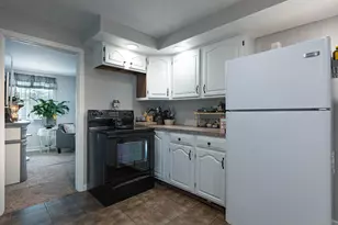 1118 Robin Rd, Springfield, OH 45503 - Photo 6