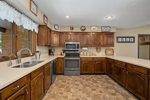 4746 Bolin Ave, Springfield, OH 45502 - Photo 10