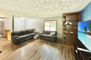 4460 E Mohave Dr, Dayton, OH 45431 - Photo 2