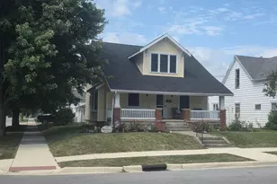 512 W Benton St, Wapakoneta, OH 45895 - Photo 2