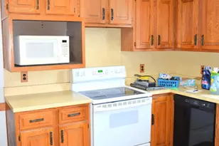 653 S Wayne St, Piqua, OH 45356 - Photo 22