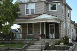 302 E Mechanic St, Wapakoneta, OH 45895 - Photo 2
