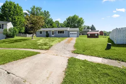 504 Jefferson Court, Bellefontaine, OH 43311 - Photo 2