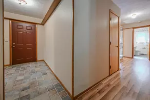 224 Meadow Ln, Springfield, OH 45505 - Photo 8
