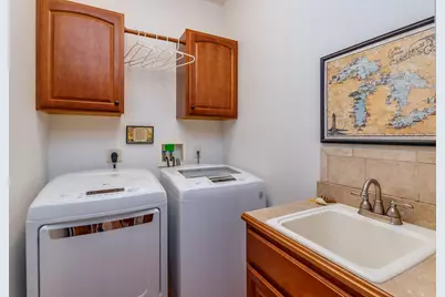 801 Hawk Avenue, Tipp City, OH 45371 - Photo 18