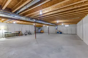801 Hawk Ave, Tipp City, OH 45371 - Photo 24