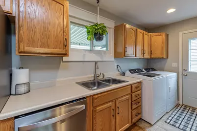 370 Skyview Drive, Vandalia, OH 45377 - Photo 14
