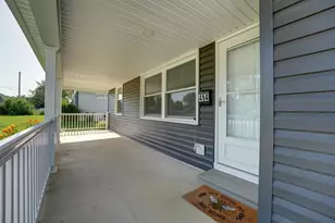 414 E Harmon Dr, Greenville, OH 45331 - Photo 2