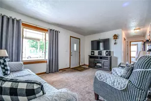 814 Bellows Dr, New Carlisle, OH 45344 - Photo 8