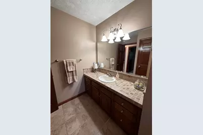 605 Oakwood Drive, Bellefontaine, OH 43311 - Photo 30