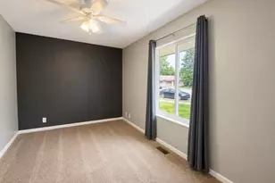 810 Cheshire Cir, Celina, OH 45822 - Photo 8