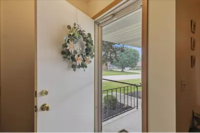 1045 Bradford Drive, Springfield, OH 45503 - Photo 2