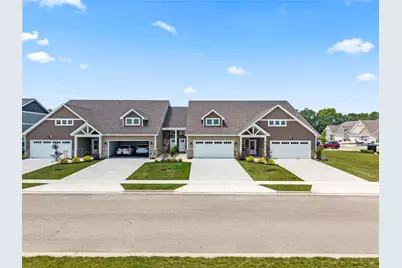 819 Brookwood Circle, Tipp City, OH 45371 - Photo 2