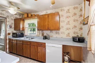 5890 Springfield Xenia Road, Springfield, OH 45502 - Photo 12
