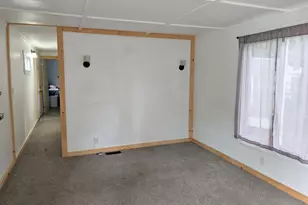 302 Mobile St, Springfield, OH 45503 - Photo 2