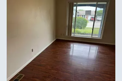 6673 Emerald Avenue, Enon, OH 45323 - Photo 4