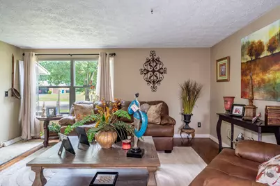 7519 Rustic Woods Drive, Huber Heights, OH 45424 - Photo 6