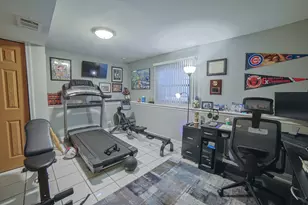 9241 Pleasant Ave, Tinley Park, IL 60487 - Photo 20
