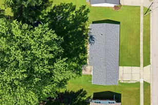 817 Rice St, Horicon, WI 53032 - Photo 6