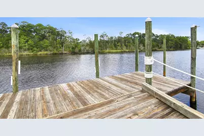 717 Riverwalk Cir, Freeport, FL 32439 - Photo 42