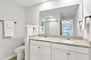 717 Riverwalk Cir, Freeport, FL 32439 - Photo 26