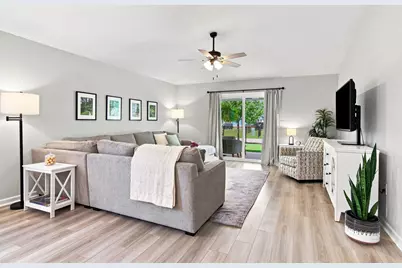 717 Riverwalk Cir, Freeport, FL 32439 - Photo 16