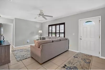879 E Seminole Dr, Venice, FL 34293 - Photo 4