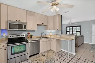 879 E Seminole Dr, Venice, FL 34293 - Photo 8