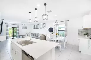 9080 Tequila Sunrise Dr, Sarasota, FL 34241 - Photo 8