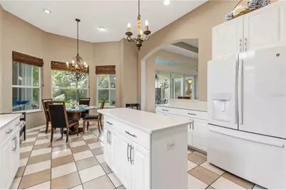 7907 Ashley Cir, Bradenton, FL 34201 - Photo 12