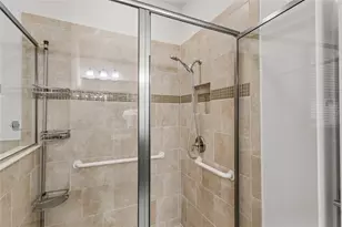 2924 Oriole Dr, Sarasota, FL 34243 - Photo 22