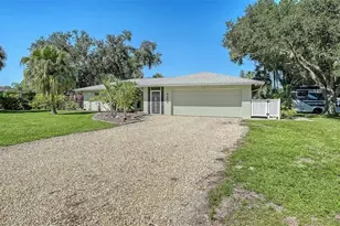 1201 Ewing St, Nokomis, FL 34275 - Photo 6