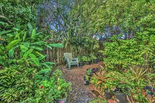 8380 NW 28th St, Sunrise, FL 33322 - Photo 40