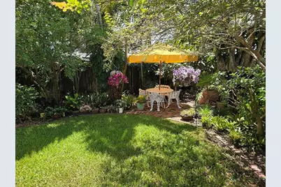 8380 NW 28th St, Sunrise, FL 33322 - Photo 2