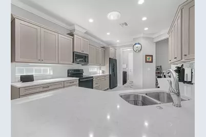 7875 Lake James Blvd, Lakeland, FL 33810 - Photo 8