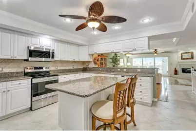 521 Pinellas Bayway S #105, Tierra Verde, FL 33715 - Photo 16