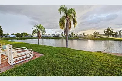 3207 Brewster Dr, Holiday, FL 34690 - Photo 40