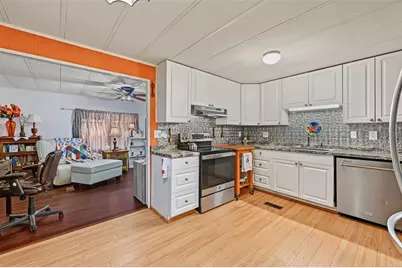 3207 Brewster Dr, Holiday, FL 34690 - Photo 14