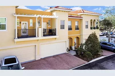 614 105th Ln N, Saint Petersburg, FL 33716 - Photo 2