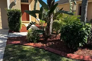 814 College Leaf Way, Ruskin, FL 33570 - Photo 2