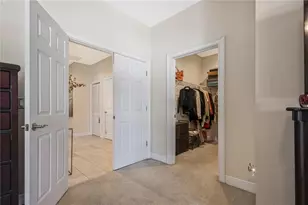 829 Date Palm Ln, Saint Petersburg, FL 33707 - Photo 20
