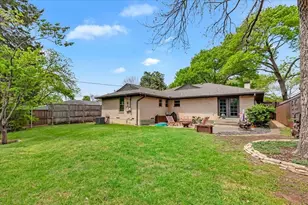 8030 Hunnicut Rd, Dallas, TX 75228 - Photo 28