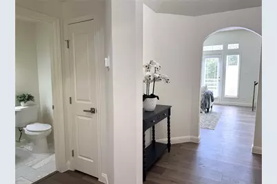 4040 Avondale Ave #105, Dallas, TX 75219 - Photo 10