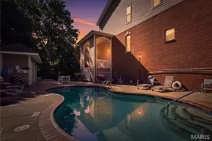 2662 Mcknight Crossing Ct, Saint Louis, MO 63119 - Photo 2