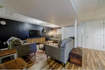 20 Alpha Dr, Florissant, MO 63031 - Photo 32