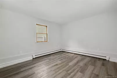 29 Stillwell Ave, Yonkers, NY 10704 - Photo 12