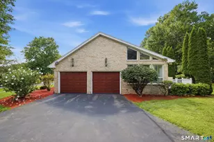 115 Somerwynd Ln, Suffield, CT 06078 - Photo 4