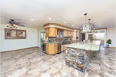 857 Manor Dr, Lake Havasu City, AZ 86403 - Photo 16