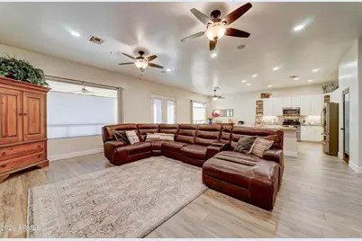 224 E Whiteley St, Apache Junction, AZ 85119 - Photo 6